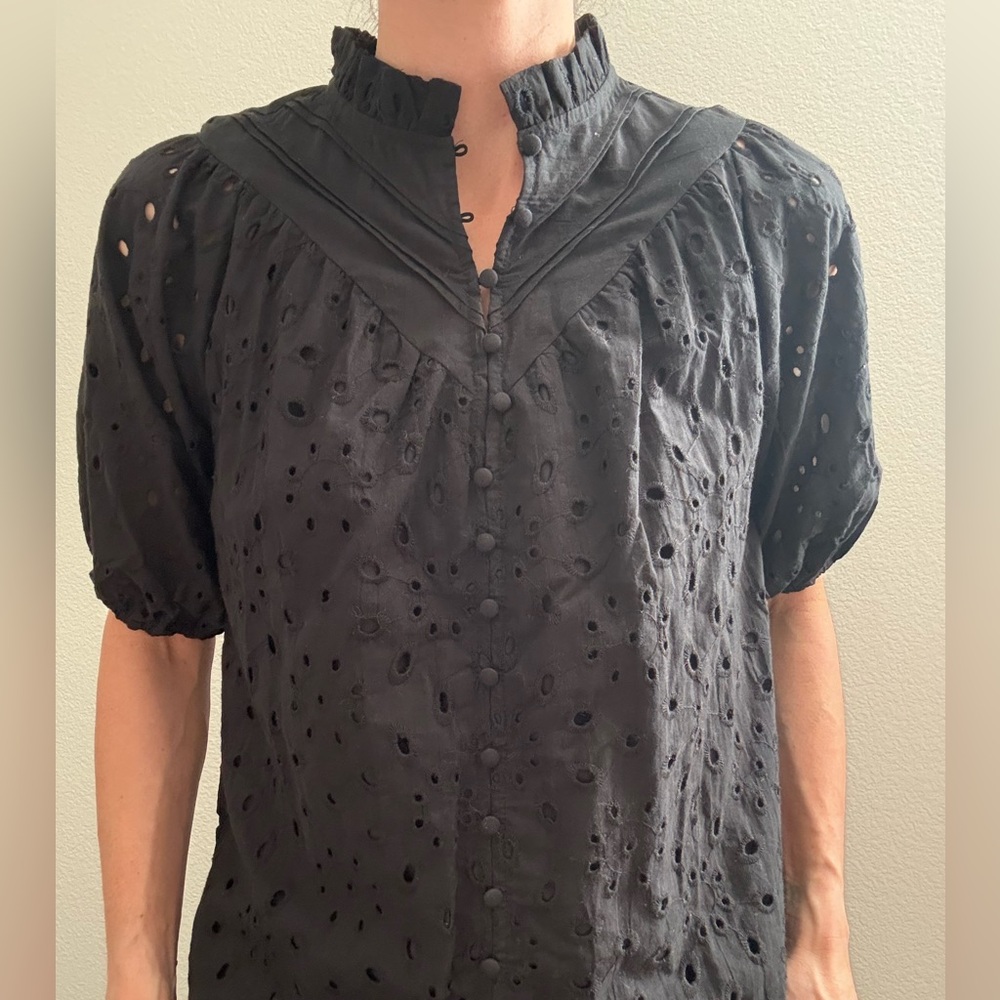 Romantic Black Eyelet Puff Sleeve Top / Cottagecore / Vintage-Inspired - Picture 8 of 8